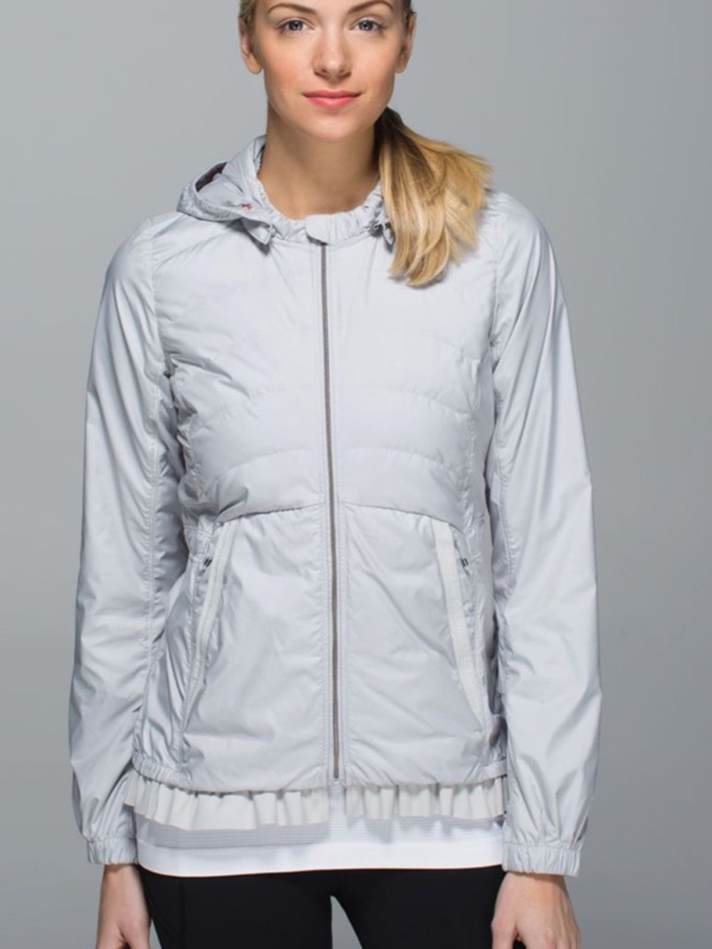 Lululemon Spring Fling Puffy Windbreaker jacket
Silver Spoon